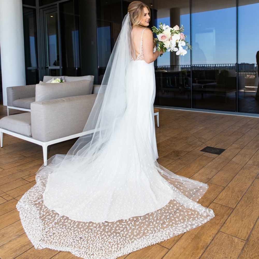 Sara Gabriel Stephanie Veil